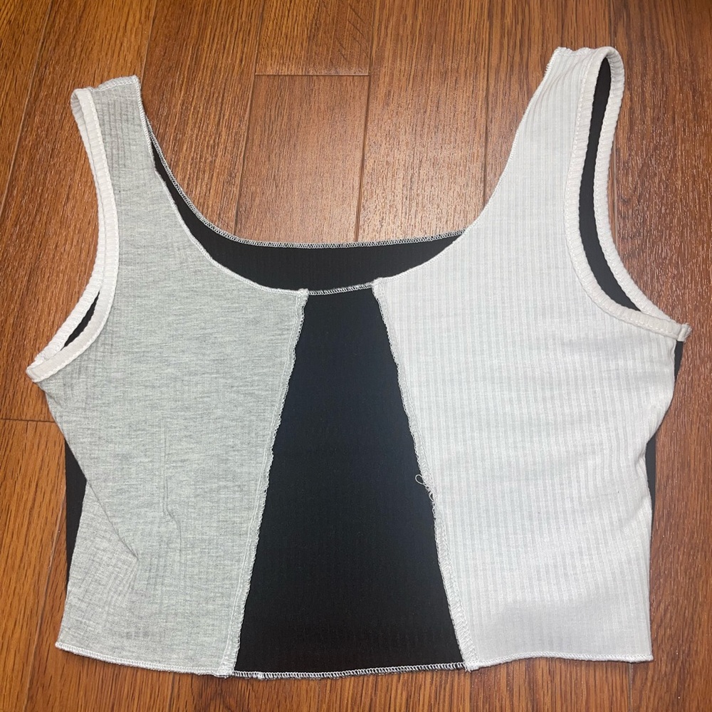 black, grey, and white size small crop top Shein